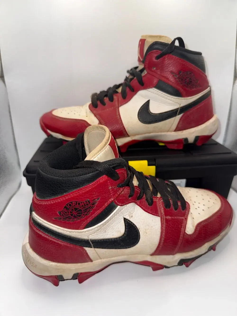 Nike Air Jordan 1 Mid TD Football Baseball Cleat Chicago Red Black 6Y FJ6803-106